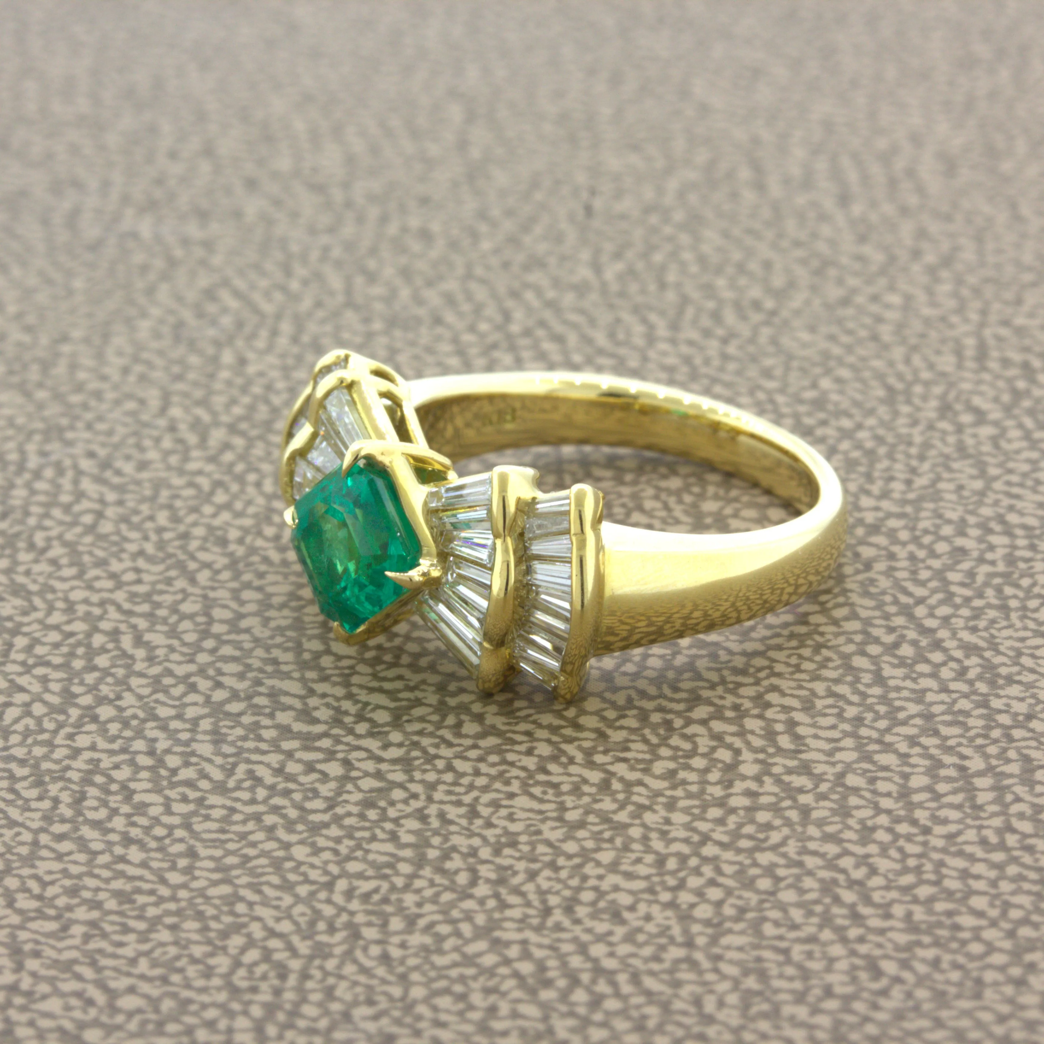1.00 Carat Gem Emerald Diamond 18K Yellow Gold Ring