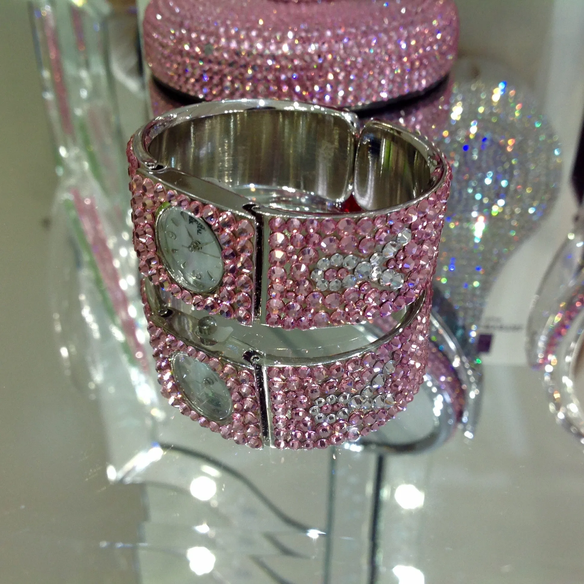BREAST CANCER AWARENESS - WJ391 CRYSTAL BANGLE WATCH