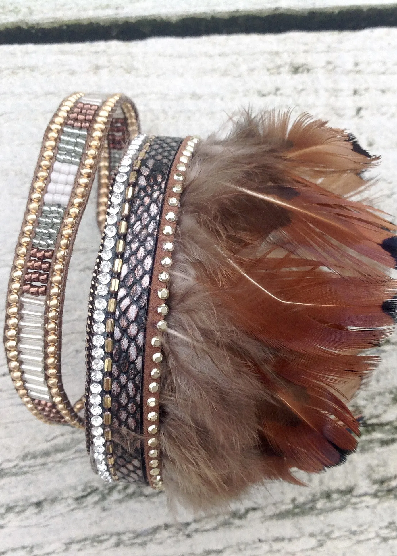 Fermignano Feather and Bead Bracelet in Grey