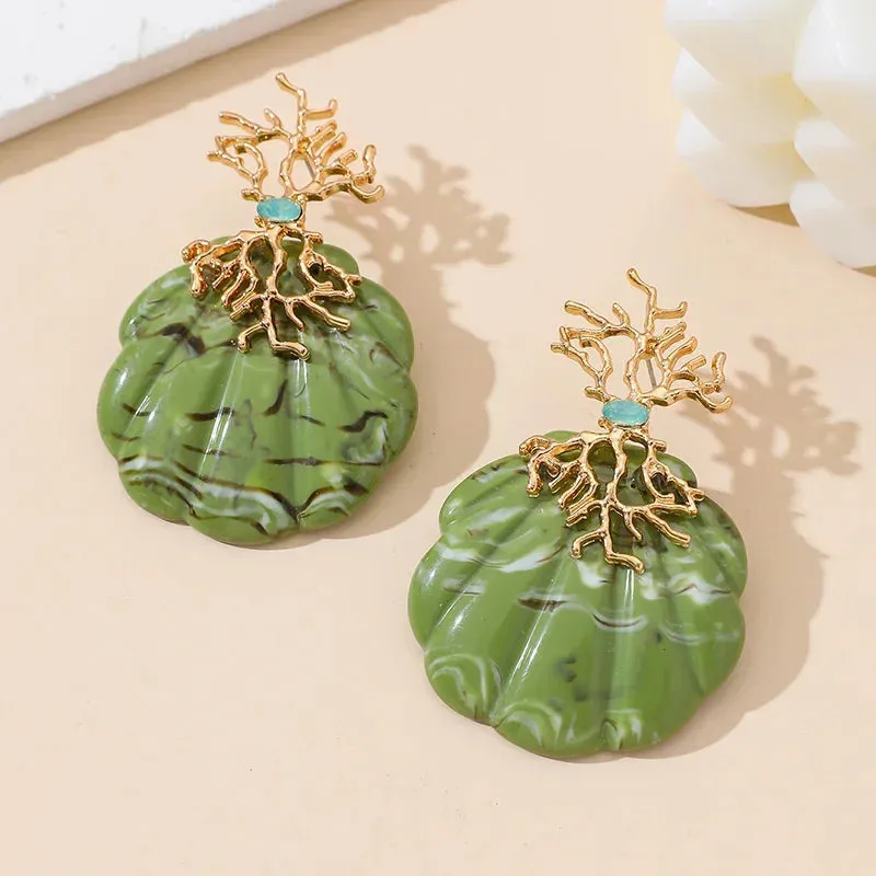 TEEK - Golden Roots Resin Shell Earrings