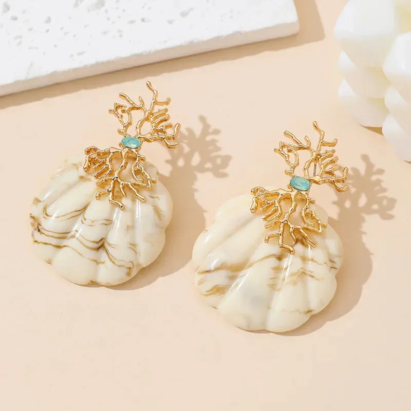 TEEK - Golden Roots Resin Shell Earrings